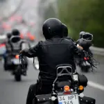 Galliate, motoraduno abusivo fermato dalla Stradale: 13 multe