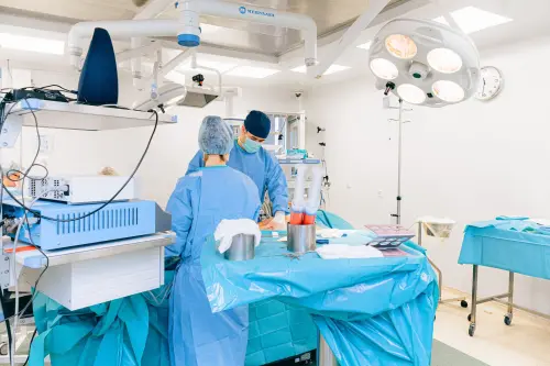 ASL CN1, la realtà virtuale in sala operatoria riduce stress e ansia nei pazienti oncologici