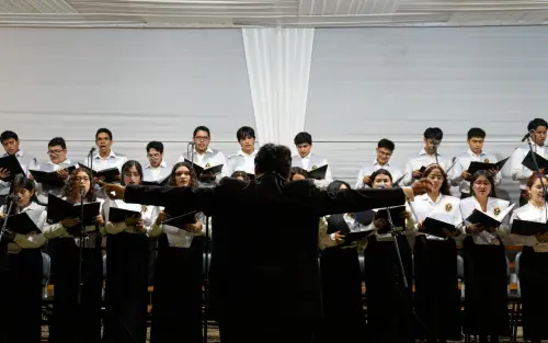 Trecate, il coro della scuola Rodari in scena con “A chi crede nei sogni”