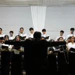 Trecate, il coro della scuola Rodari in scena con “A chi crede nei sogni”
